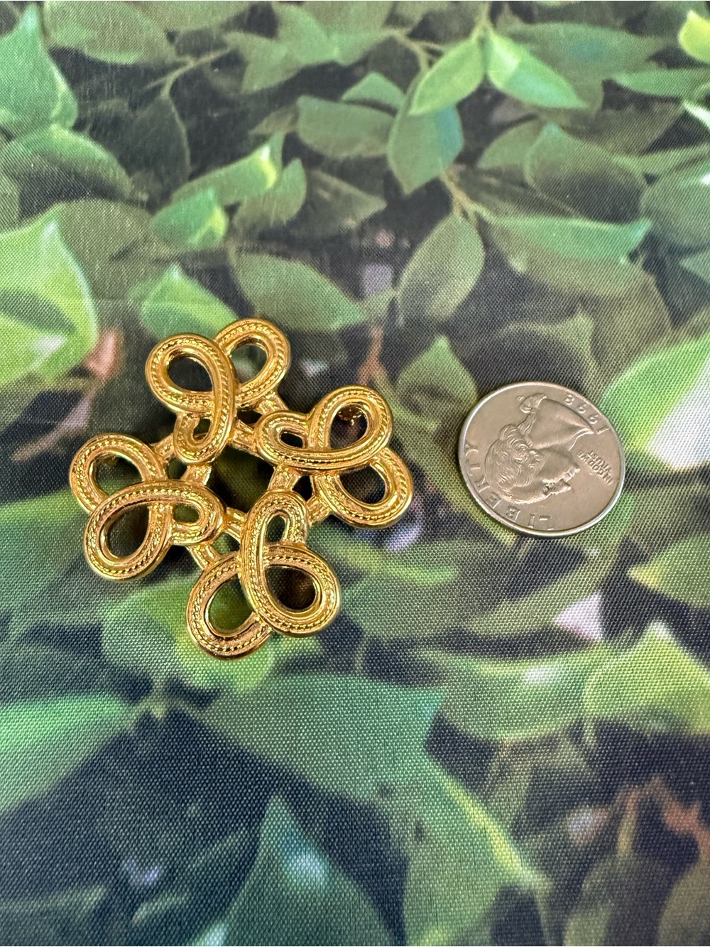 Vintage 1980’s Anne Klein Gold Celtic Knot Brooch - Picture 4 of 4